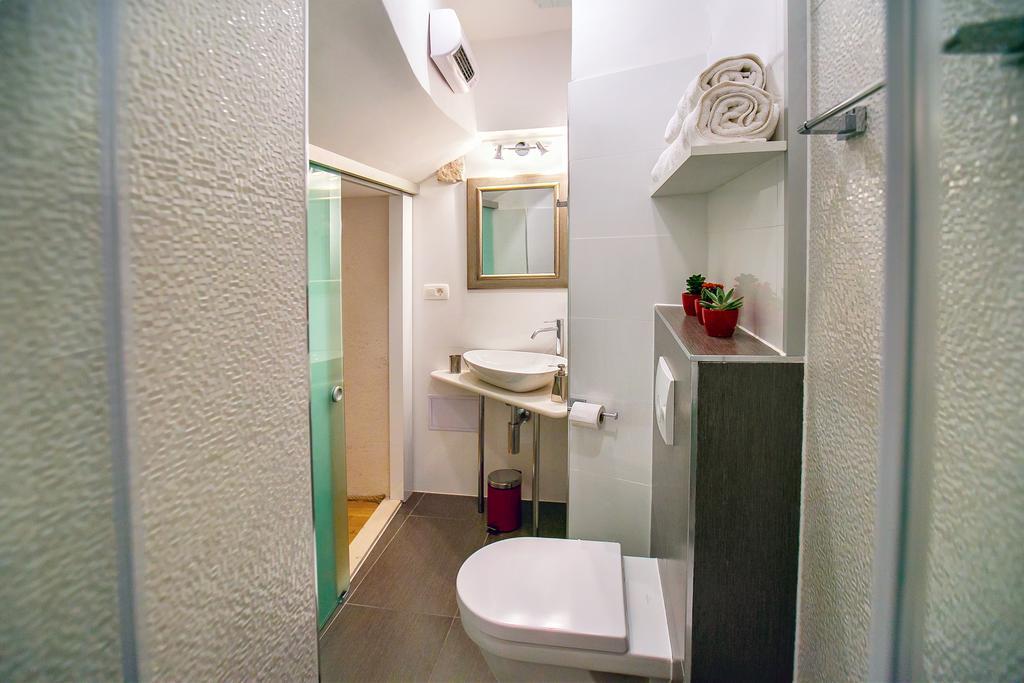 Get Split Luxury Apartment Camera foto
