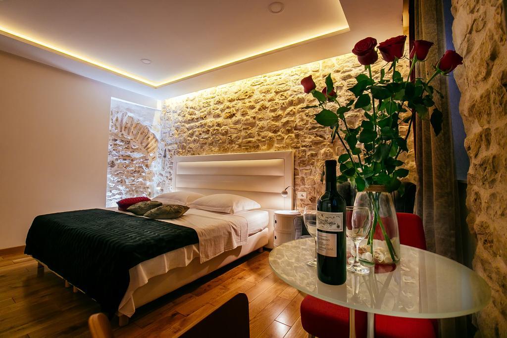 Get Split Luxury Apartment Camera foto